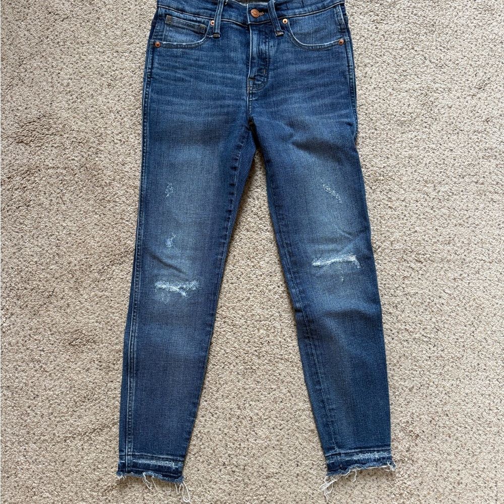 Madewell Dark Wash Skinny Jeans with Subtle Distressing